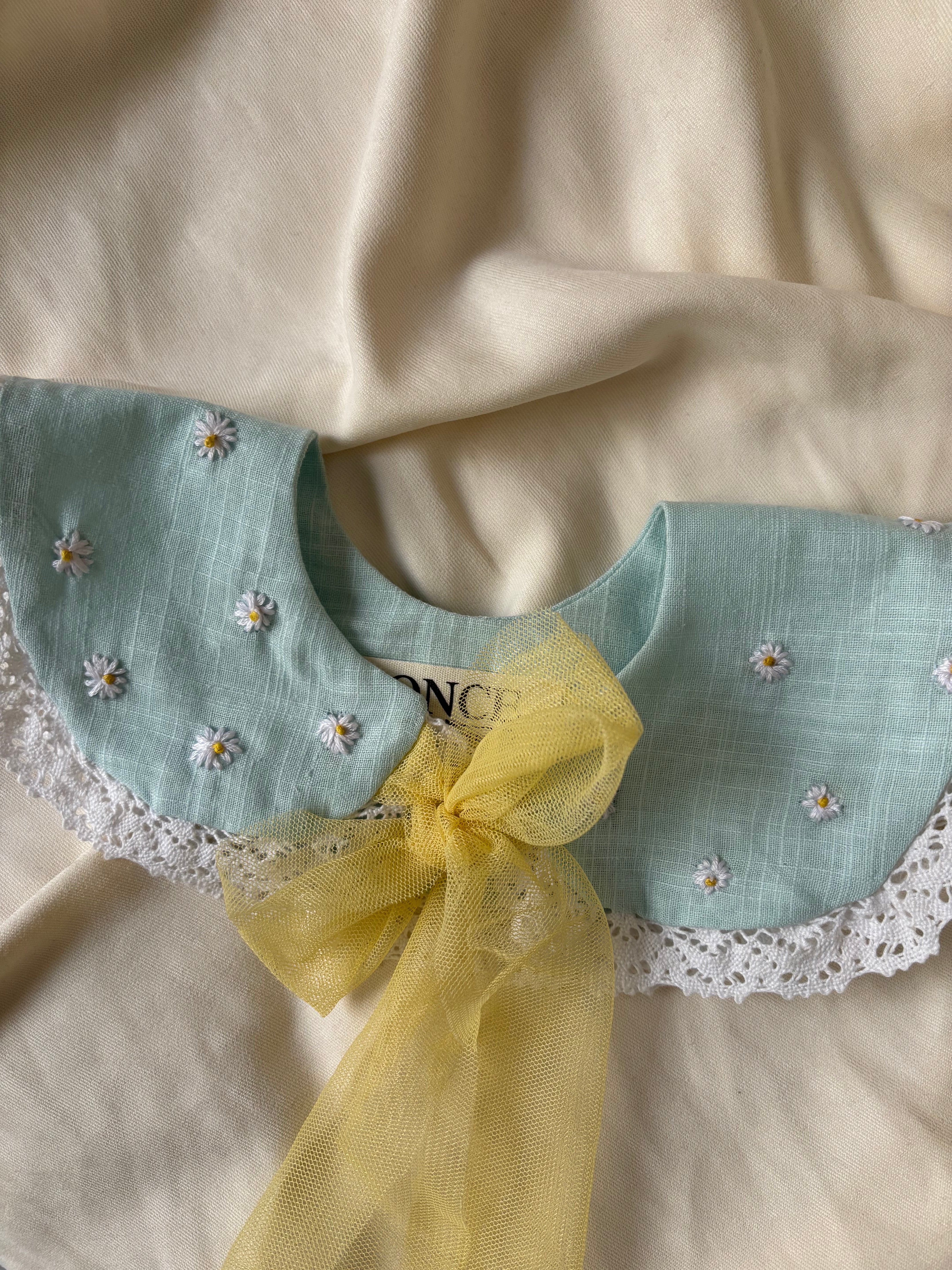 Blue Daisy Collar