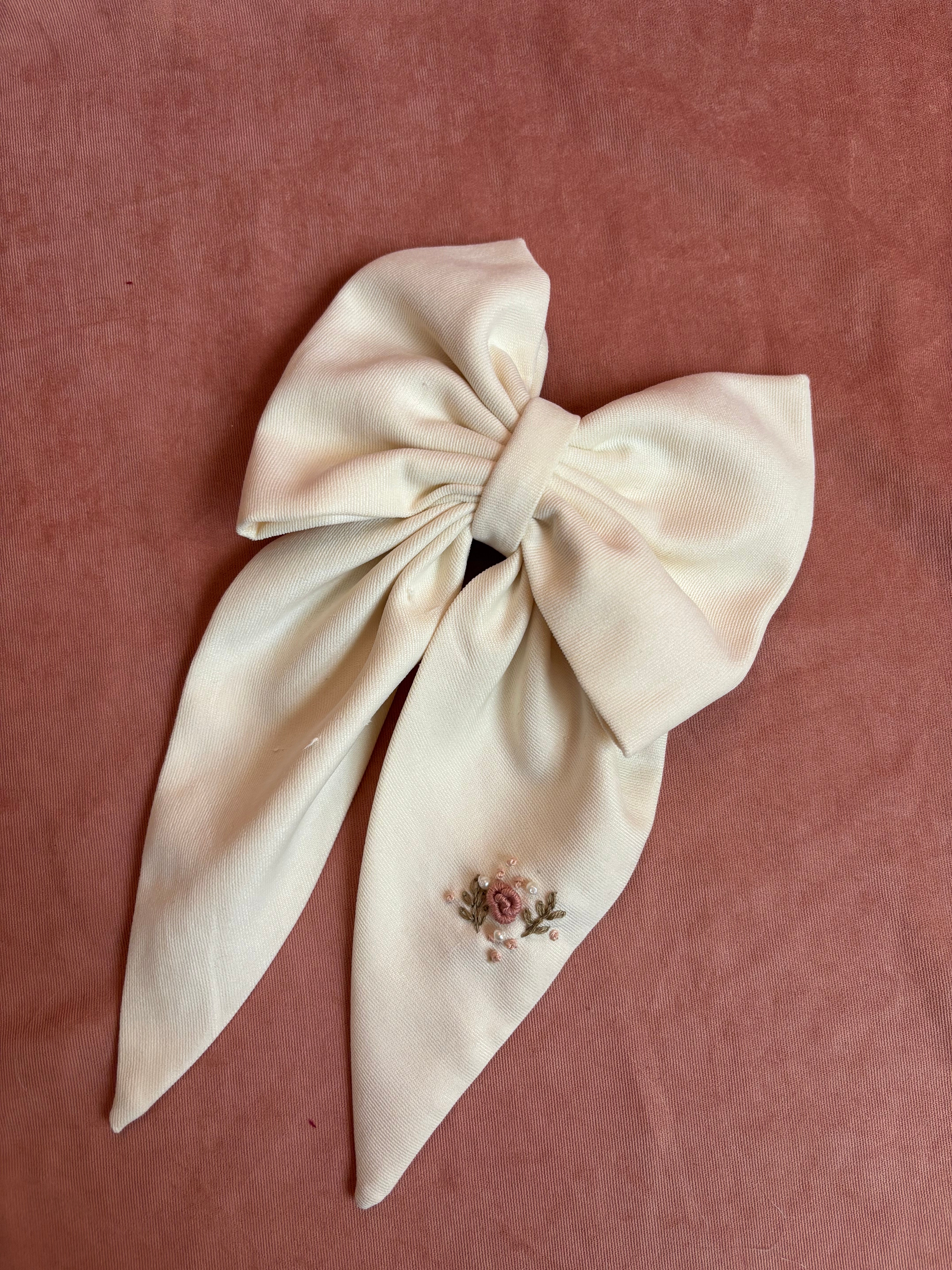 The Ivory Hair Bow