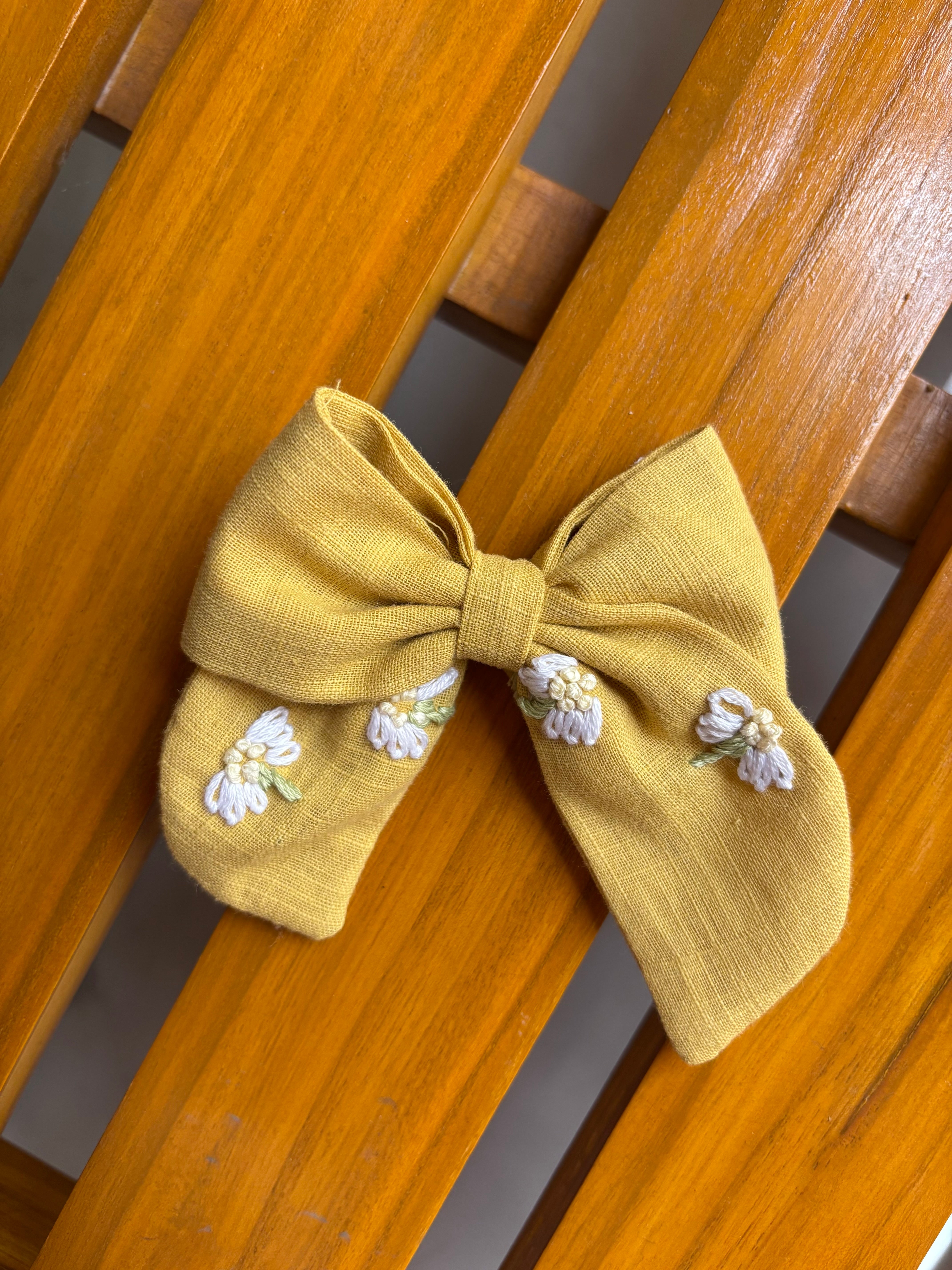 Yellow Daisy Hair bow