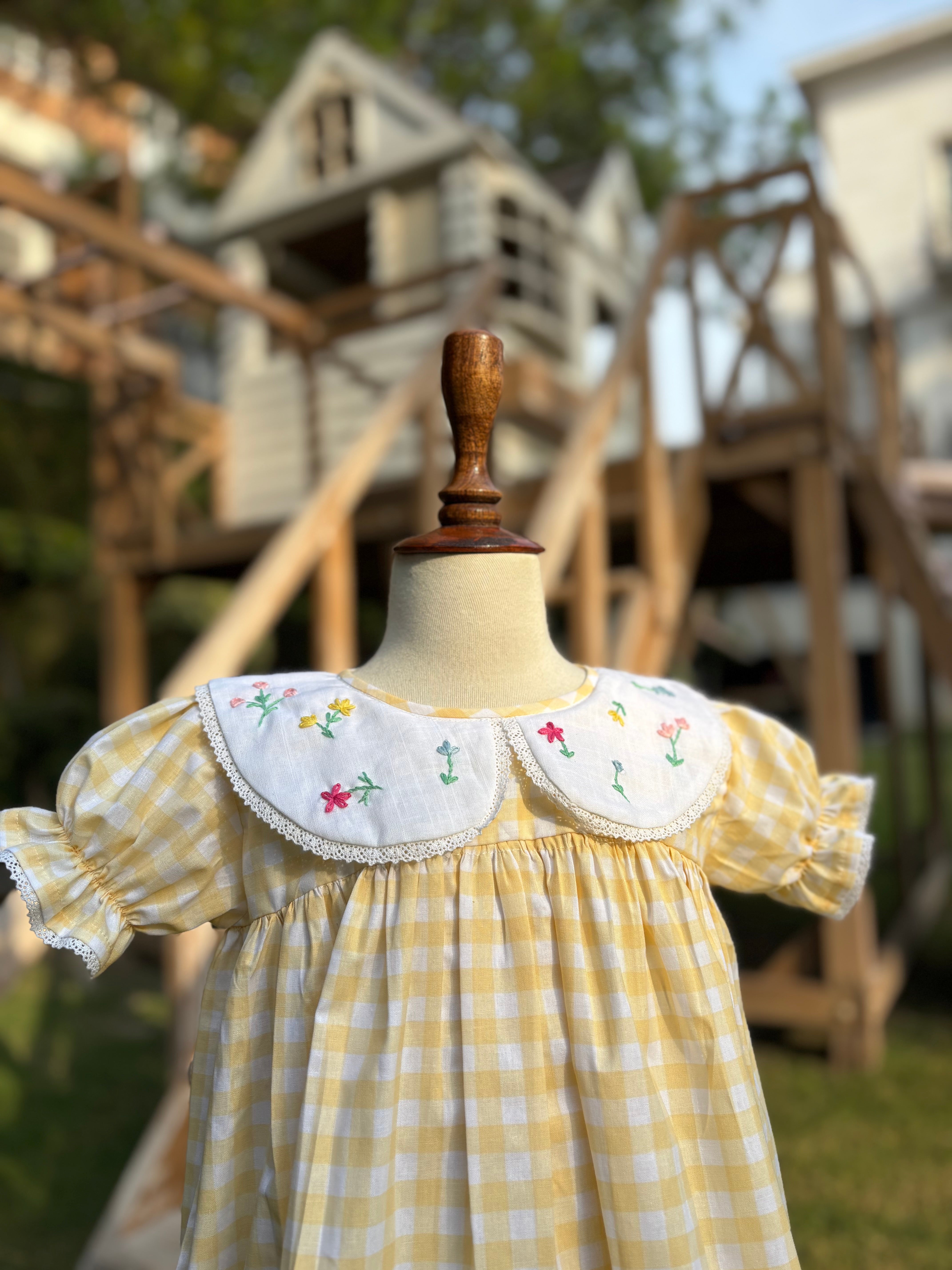Yellow Gingham Dress 🍋